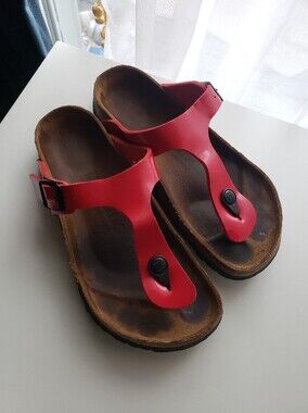 Birkenstock Red Gizeh Thong Sandals with Buckle
